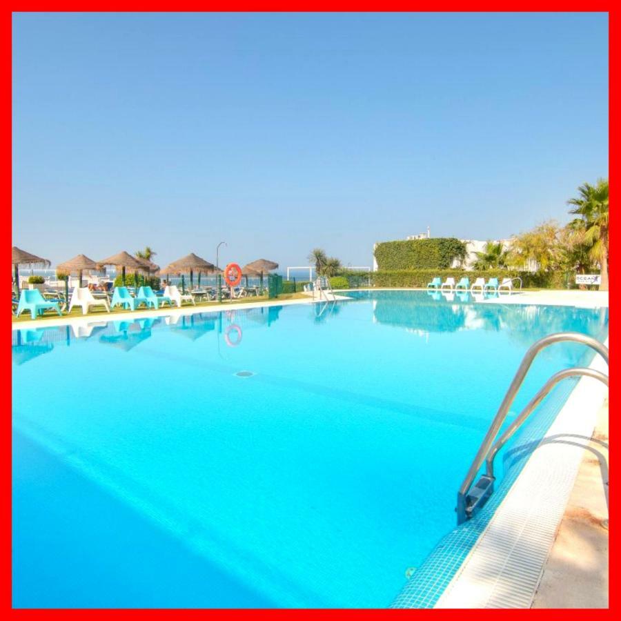 Apartamentos Guga Rta A Ca 00267 At Edif Complejo 2 Llaves Playa Conil De La Frontera Dış mekan fotoğraf